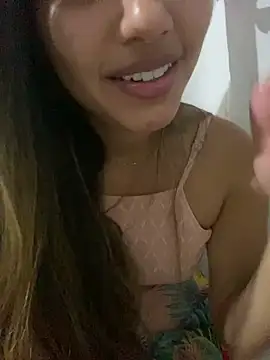 LuizaDiaz online show from February 20, 2025, 10:04 pm