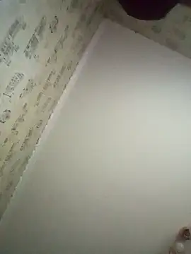 Lauren Amabel online show from September 20, 2025, 6:47 am