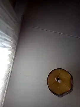 Snapshot of Lauren_Amabel chatting on October 30, 2025, 12:06 pm Lauren Amabel online show from October 30, 2025, 12:06 pm