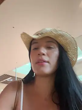 Siempre-locos69 online show from February 26, 2026, 8:30 pm