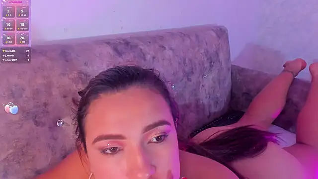 Snapshot of VeronicaOlson_ chatting on January 15, 2025, 9:24 am VeronicaOlson online show from January 15, 2025, 9:24 am
