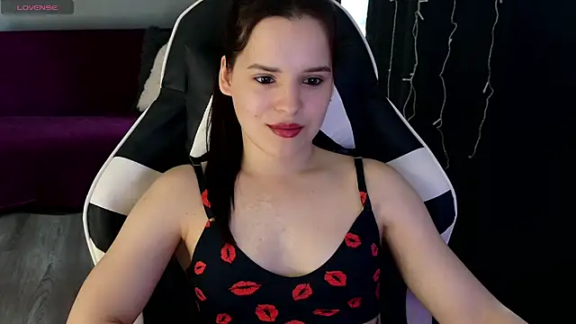 Harleen Moore online show from June 11, 2026, 5:16 am