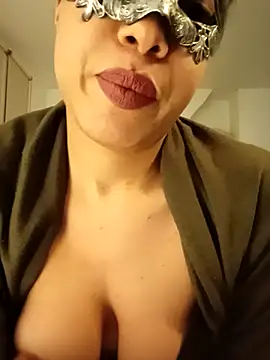 h4cDesy online show from January 26, 2025, 6:16 pm