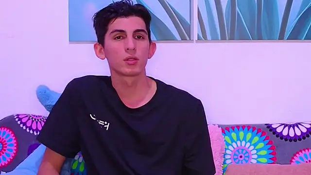 Ana and Leo online show from January 19, 2026, 2:21 pm