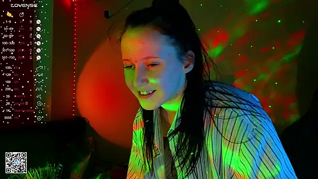 Snapshot of mon_lola chatting on March 5, 2025, 5:50 pm mon lola online show from March 5, 2025, 5:50 pm