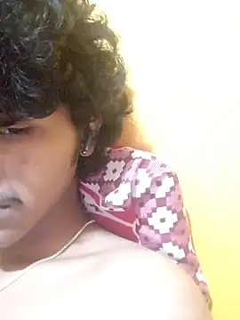 Snapshot of CosmicEmuu chatting on January 12, 2025, 1:48 pm CosmicEmuu online show from January 12, 2025, 1:48 pm