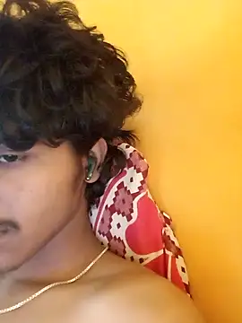 Snapshot of CosmicEmuu chatting on January 23, 2025, 11:15 am CosmicEmuu online show from January 23, 2025, 11:15 am