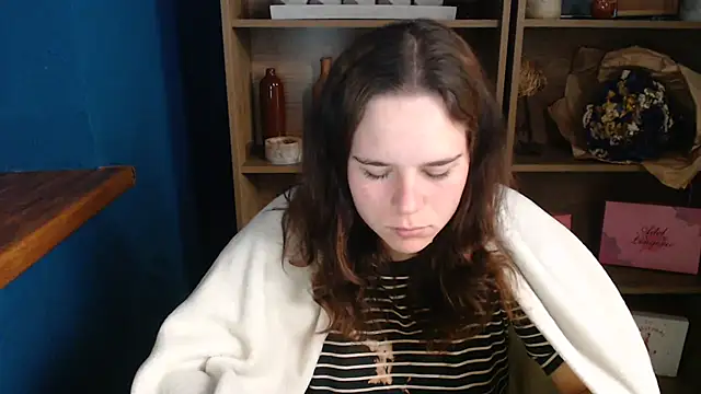 Snapshot of mini_girly chatting on October 2, 2025, 6:53 am mini girly online show from October 2, 2025, 6:53 am