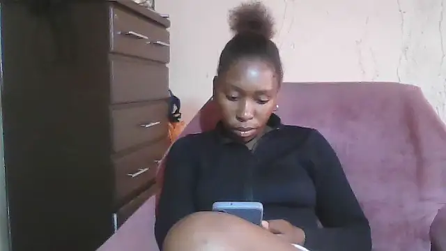 Hotdaily04 online show from September 24, 2025, 7:33 am