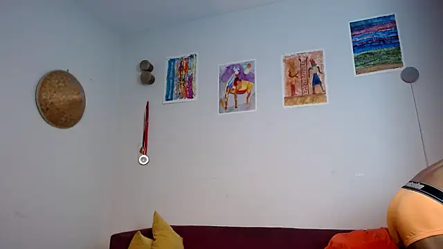 HOTLATINO2025 online show from September 23, 2025, 2:31 pm