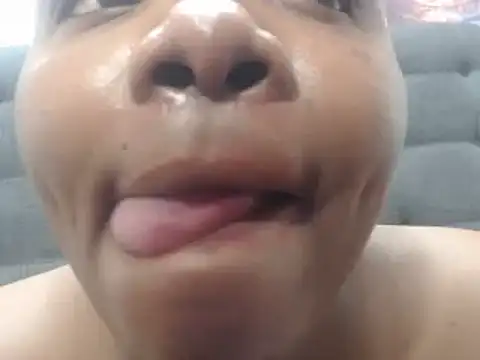 Devinexboobs2 online show from February 23, 2025, 11:44 am