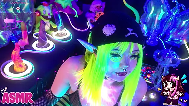 LaytonBox online show from February 24, 2026, 2:04 pm