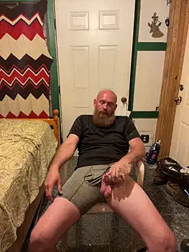 32XRedBeard online show from April 7, 2026, 9:37 pm