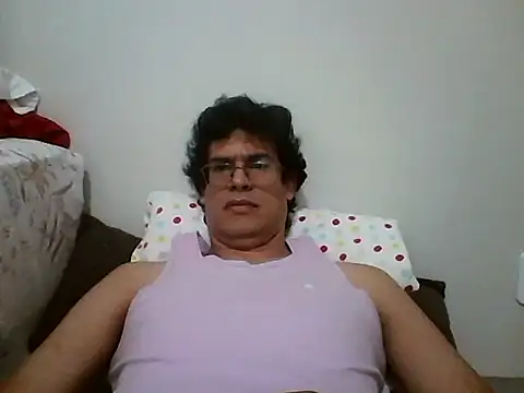 AgneloFly online show from May 5, 2026, 3:03 am