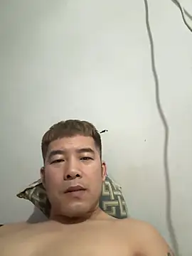 Snapshot of zxb757369 chatting on January 17, 2025, 9:17 am zxb757369 online show from January 17, 2025, 9:17 am