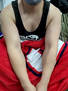 Snapshot of K0718 chatting on February 11, 2026, 7:24 am K0718 online show from February 11, 2026, 7:24 am