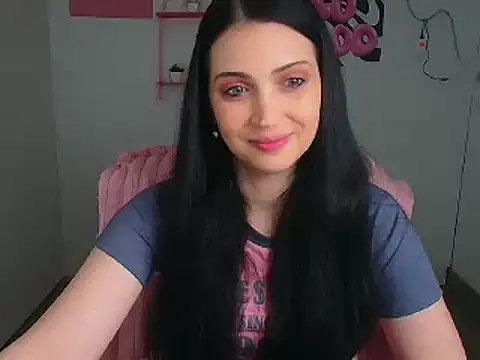 Snapshot of Amalia_amor chatting on April 21, 2026, 11:38 am Amalia amor online show from April 21, 2026, 11:38 am