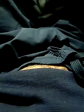 TOPMOON001 online show from January 26, 2025, 8:13 pm