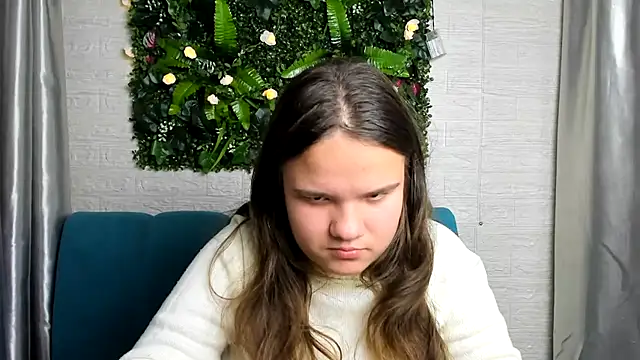 Snapshot of AdeleCruz chatting on January 7, 2025, 3:33 pm AdeleCruz online show from January 7, 2025, 3:33 pm