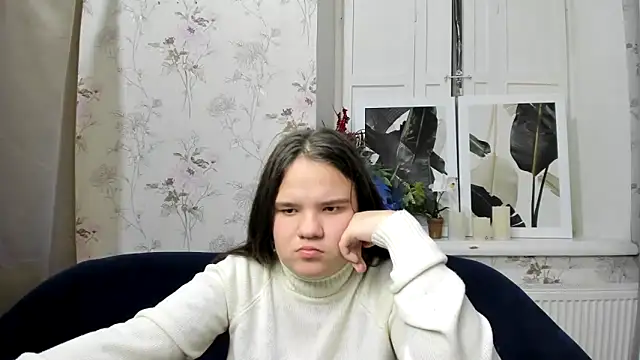 Snapshot of AdeleCruz chatting on January 9, 2025, 3:55 pm AdeleCruz online show from January 9, 2025, 3:55 pm