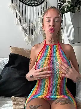 CheekyChels online show from January 31, 2025, 12:51 pm