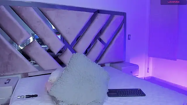 kathy bakerr online show from March 11, 2026, 2:12 pm