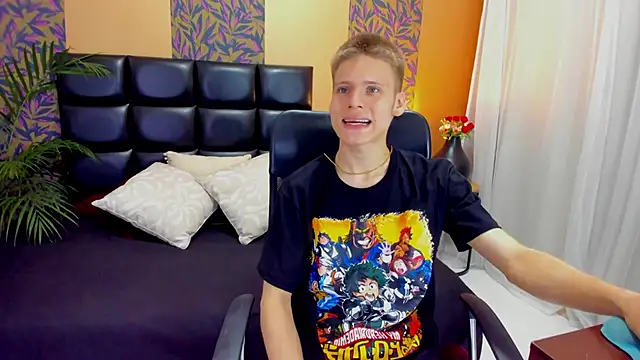 blondie lover69 online show from February 20, 2025, 7:52 pm