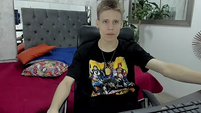 blondie lover69 online show from February 27, 2025, 7:47 pm