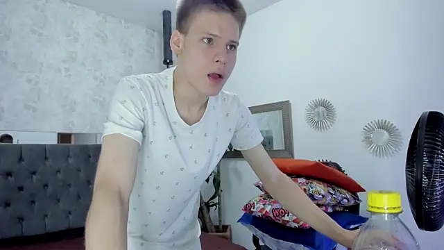 blondie lover69 online show from March 3, 2025, 7:06 pm