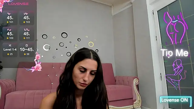 Snapshot of BelovedKhloee chatting on October 1, 2025, 7:31 pm BelovedKhloee online show from October 1, 2025, 7:31 pm