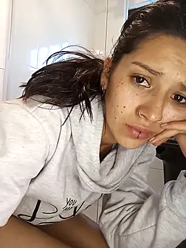 Cleo Hott online show from March 15, 2025, 12:24 pm