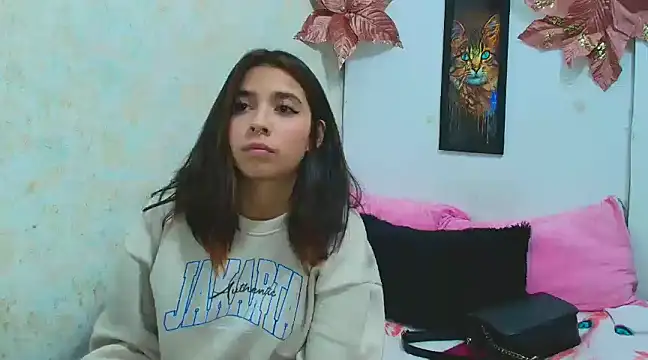 Rousse violett online show from January 7, 2025, 10:41 pm