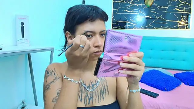 Snapshot of gabriela_cortez chatting on September 27, 2025, 12:32 pm gabriela cortez online show from September 27, 2025, 12:32 pm