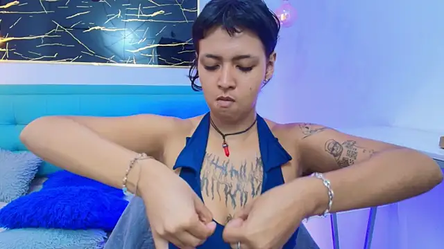 Snapshot of gabriela_cortez chatting on October 3, 2025, 12:13 pm gabriela cortez online show from October 3, 2025, 12:13 pm