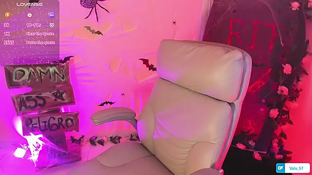 Snapshot of valu_557 chatting on October 2, 2025, 11:56 pm valu 557 online show from October 2, 2025, 11:56 pm