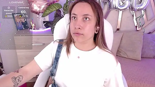 NyxAndria 1 online show from October 4, 2025, 9:57 pm