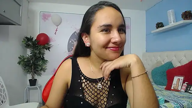 Maylin horny19 online show from February 26, 2026, 7:13 pm