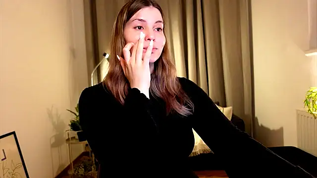 ShyHotNerd online show from January 22, 2025, 11:34 am