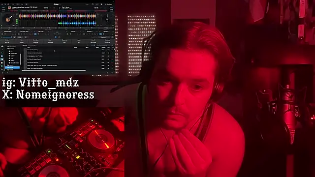 Snapshot of vittote chatting on February 14, 2025, 11:42 am vittote online show from February 14, 2025, 11:42 am