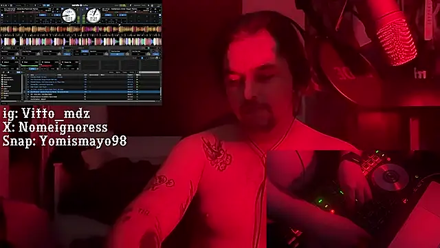 Snapshot of vittote chatting on February 16, 2025, 11:26 pm vittote online show from February 16, 2025, 11:26 pm