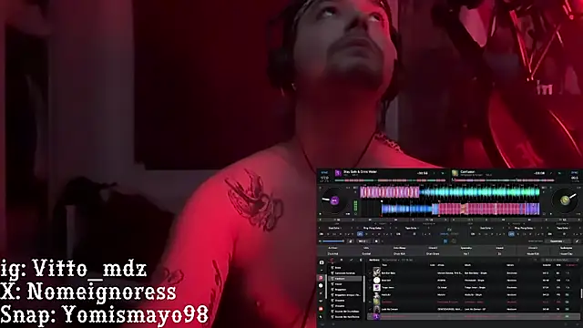 Snapshot of vittote chatting on February 18, 2025, 12:04 am vittote online show from February 18, 2025, 12:04 am