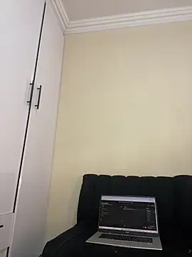 Snapshot of Barbie_Teddy chatting on April 15, 2026, 8:43 am Barbie Teddy online show from April 15, 2026, 8:43 am