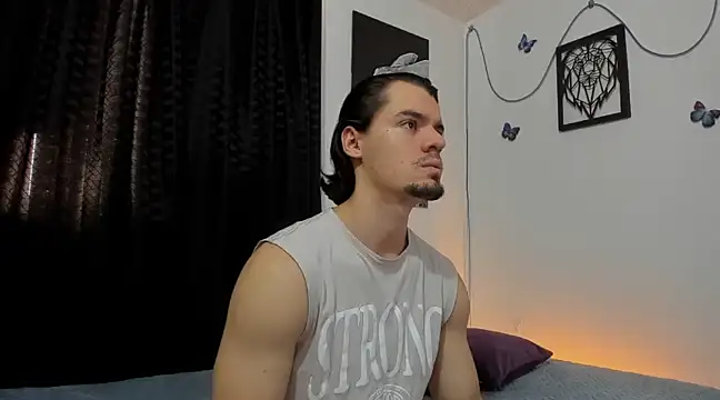 Snapshot of maxi_styles chatting on February 12, 2025, 7:35 pm maxi styles online show from February 12, 2025, 7:35 pm