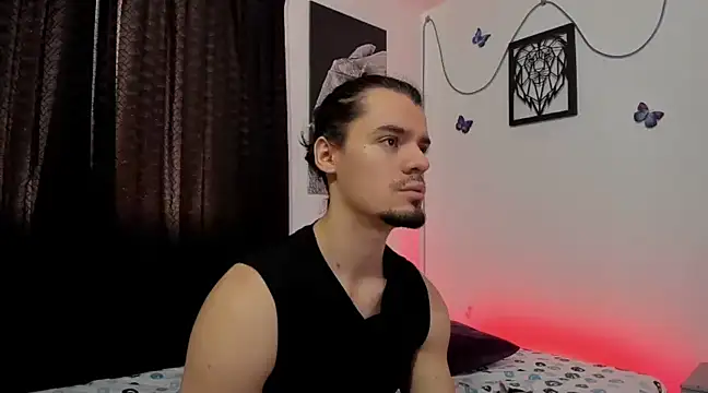 Snapshot of maxi_styles chatting on March 2, 2025, 7:23 pm maxi styles online show from March 2, 2025, 7:23 pm