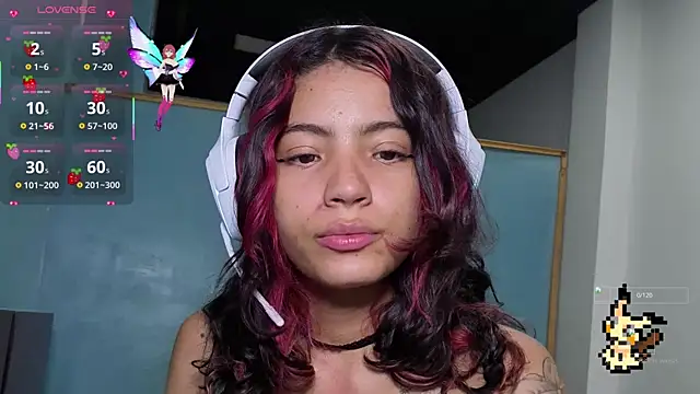 Lovelyamyy online show from September 25, 2025, 1:15 pm