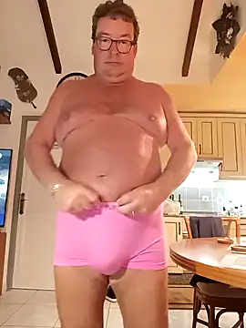 Snapshot of MountJohnXL chatting on February 10, 2025, 2:08 am MountJohnXL online show from February 10, 2025, 2:08 am