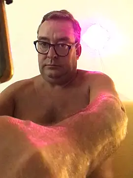 Snapshot of MountJohnXL chatting on February 19, 2026, 1:56 am MountJohnXL online show from February 19, 2026, 1:56 am