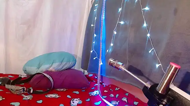 kattislut77 online show from March 14, 2025, 8:49 pm