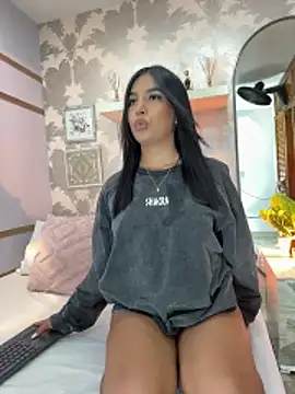 CharlotteGraay online show from March 21, 2026, 8:01 pm