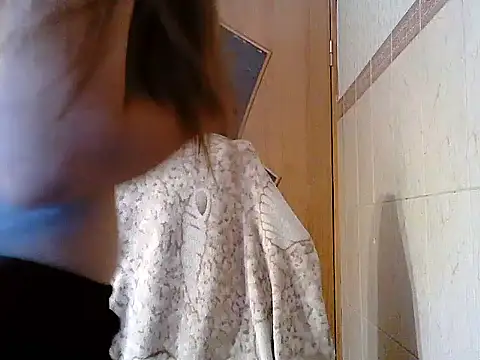 Snapshot of Yuliia30 chatting on July 12, 2026, 11:01 am Yuliia30 online show from July 12, 2026, 11:01 am